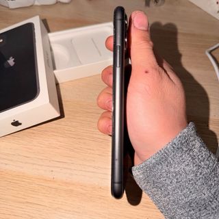 iPhone 11 96% salud de batería