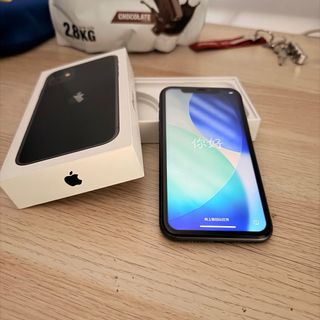 iPhone 11 96% salud de batería
