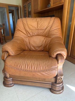 Sofá y 2 sillones de piel