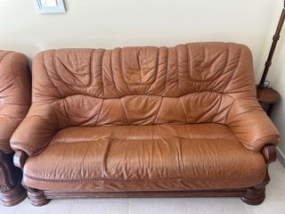 Sofá y 2 sillones de piel