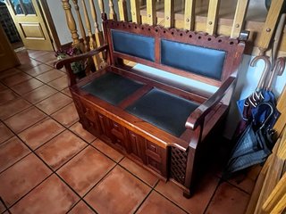 Banco de madera con almacenaje