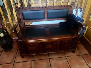 Banco de madera con almacenaje