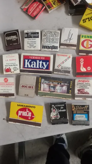 Cajas de cerillas antiguas variadas