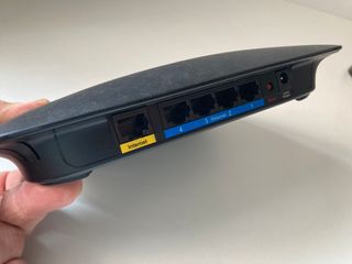 Router Linksys WRT120N Wireless-N