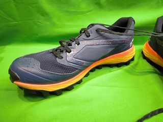 Zapatillas trail running hombre Kiprun XT8 azul