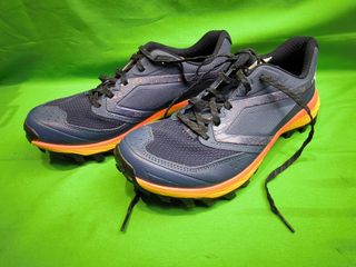 Zapatillas trail running hombre Kiprun XT8 azul