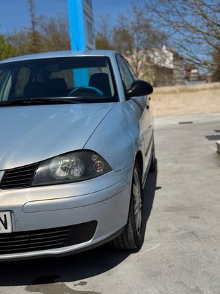 SEAT IBIZA 2004