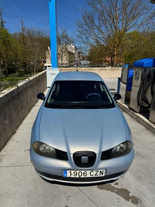 SEAT IBIZA 2004