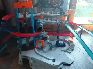 Pista Hot Wheels Gorilla Rampage