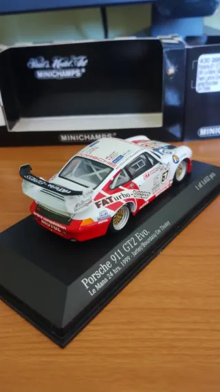 Porsche 911 GT2 Evo le mans 1999 minichamps 1/43