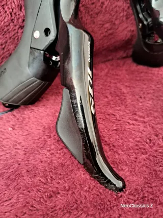 Shimano 105 Disco 11v -Manetas-