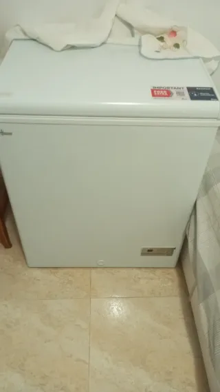 Congelador horizontal Hoover, 2 meses de uso