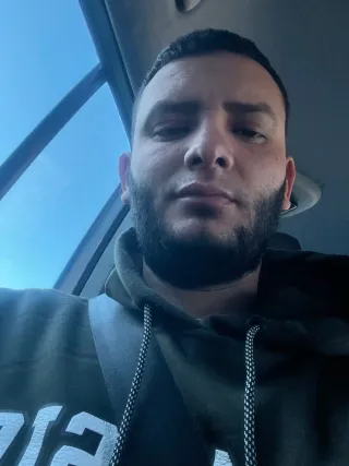 Busco trabajo como Peón de obra tengo experiencia