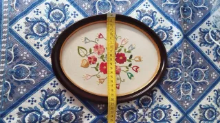 Cuadro antiguo bordado a mano