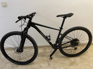 Bicicleta Cannondale trail three Negra Como nueva