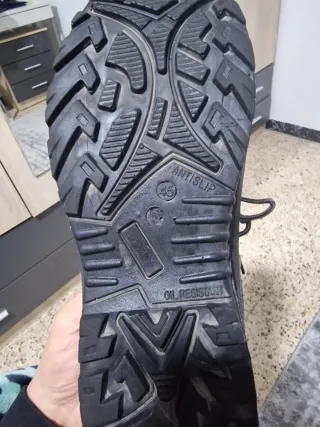Zapato de seguridad gris T45