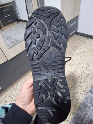Zapato de seguridad gris T45