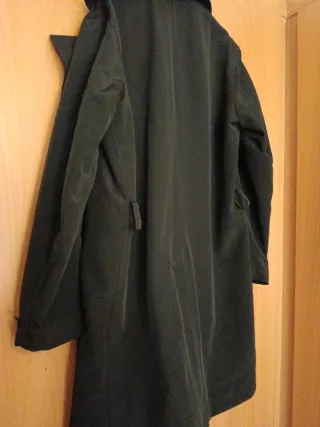 Gabardina Massimo Dutti Negra