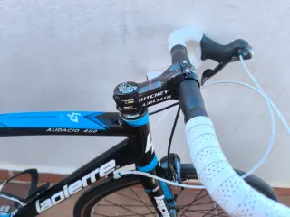 Bicicleta de carretera Lapierre Audacio 400
