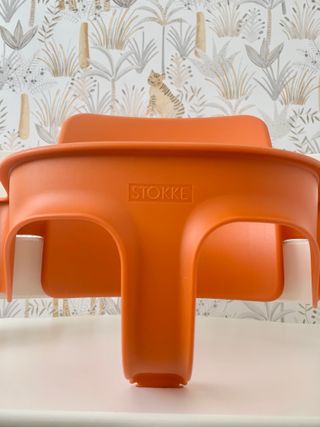 Silla Stokke y Babyset Naranja