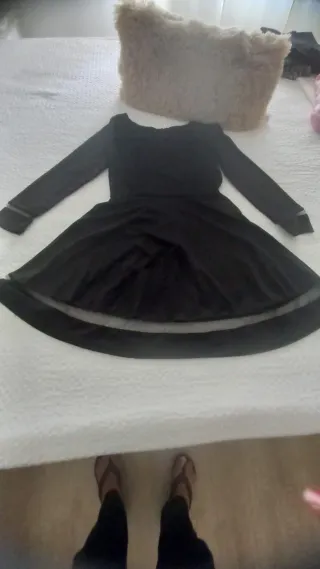 Piezas de ropa para mujer, diferentes modelos y co