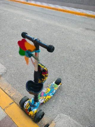 Patinete 3 ruedas con asiento