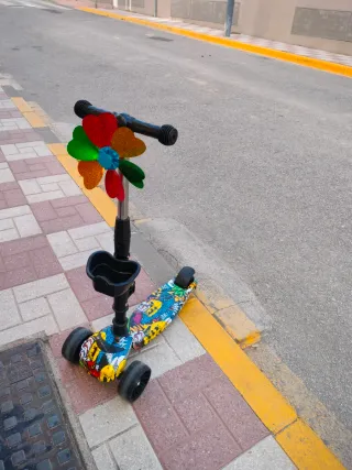 Patinete 3 ruedas con asiento