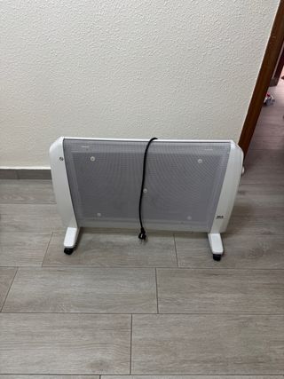 Calentador eléctrico blanco