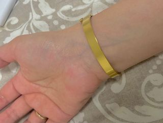 Pulsera dorada mujer diseño calado