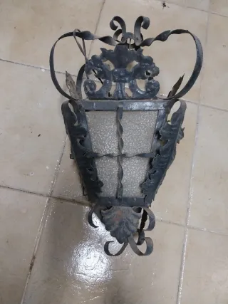 Plafón antiguo metal y cristal