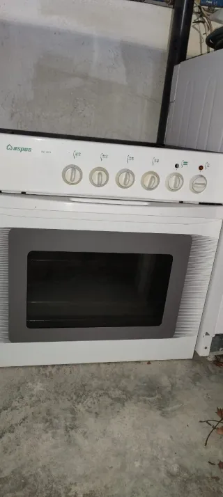 Conjunto cocina: Horno, Vitro, Campana, Lavavajill