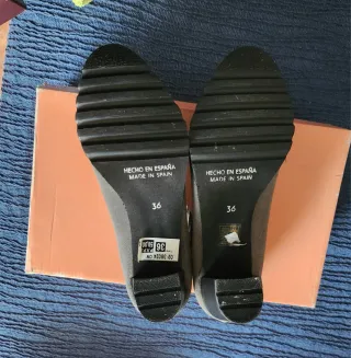 Zapatos salon de cuña Oriano ante T36 grises