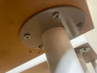 Mesa escritorio IKEA madera y metal