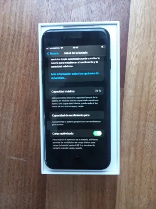 iPhone 7 con caja y accesorios