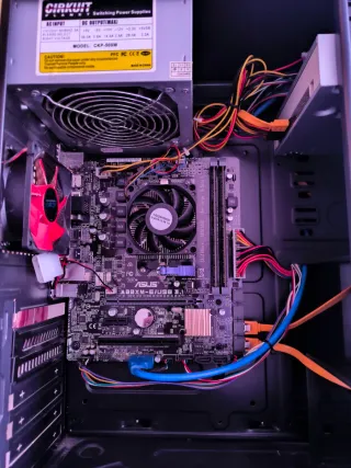 PC Escritorio AMD A4-7300 8GB RAM 500GB HD