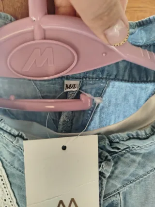 Camisa vaquera con encaje