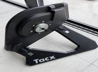 Rodillo Tacx Neo Smart