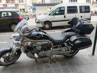 Hyosung Aquila Cruiser Negra/Plateada