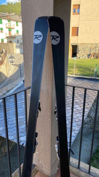 Esquís Rossignol Famous con fijaciones