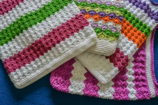 Bolsos tejidos multicolor