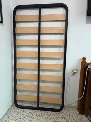 Cama individual de madera de pino macizo y somier