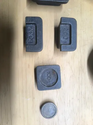 Pesas y platillos báscula antigua