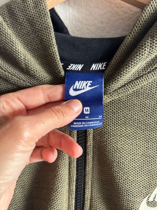 Chaqueta Nike Verde Oliva Talla M