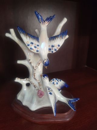 Figura de porcelana pájaros azules
