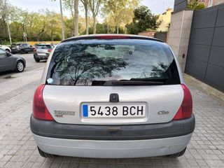 Renault Clio 2001