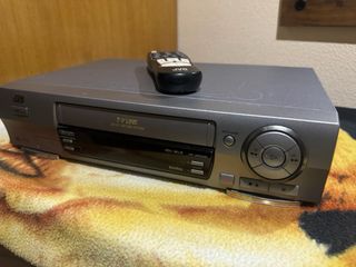 Reproductor VHS JVC HR-J660MES