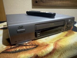 Reproductor VHS JVC HR-J660MES