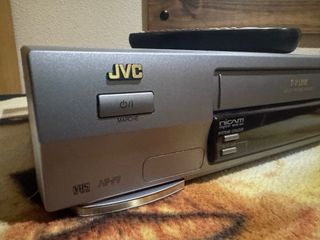 Reproductor VHS JVC HR-J660MES