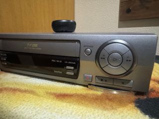 Reproductor VHS JVC HR-J660MES