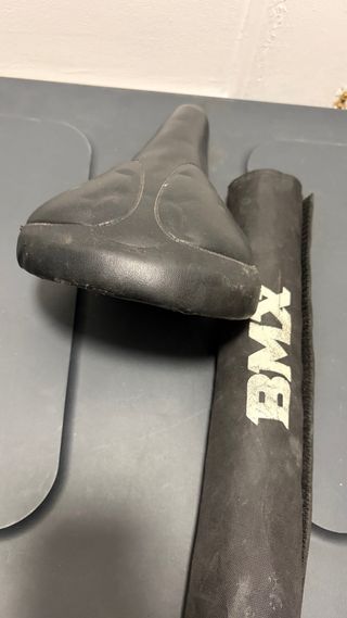 Sillín y protección manillar BMX